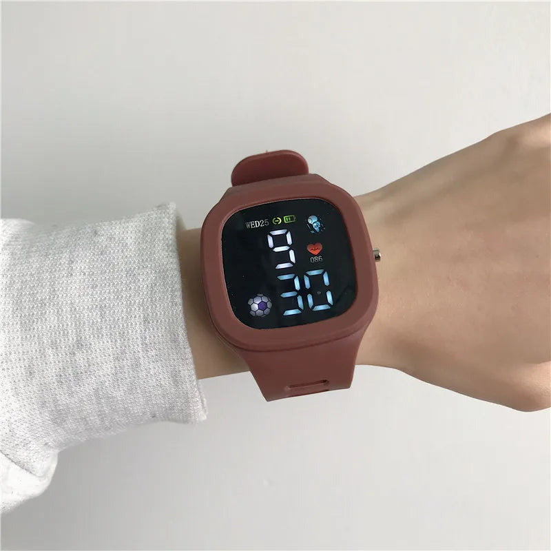 Orologio elettronico per lo sport all'aria Nuovo orologio digitale a led Cinturino in silicone Orologi da polso per studenti non intelligenti per donne e uomini all'ingrosso